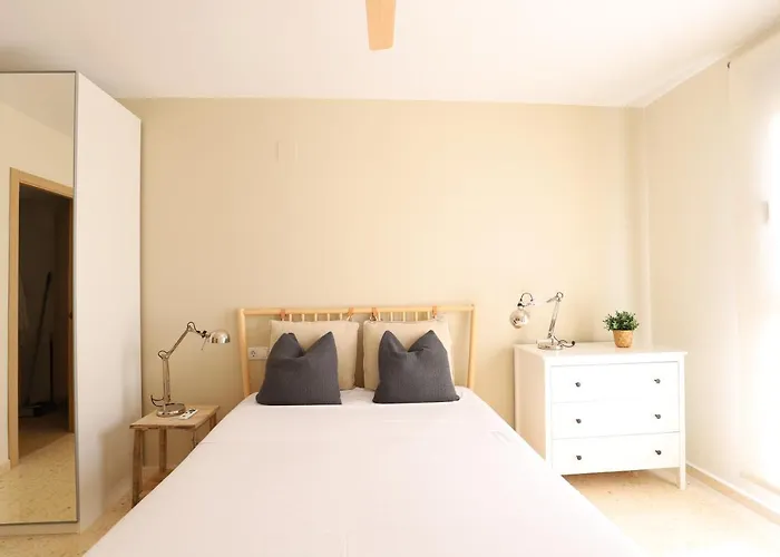 Beautiful Apartment In Canet Playa By Hometels