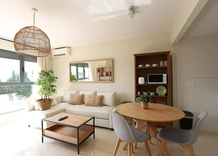 Beautiful Apartment In Canet Playa By Hometels